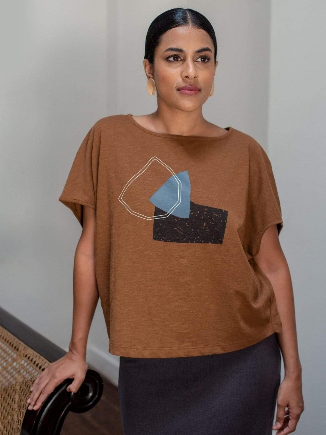 NO NASTIES 寬領舒肩短擺上衣 ALEGRE 1 - Aporia Agathon