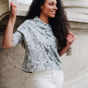 有機棉沁涼立領束袖短版衫 ALHENA