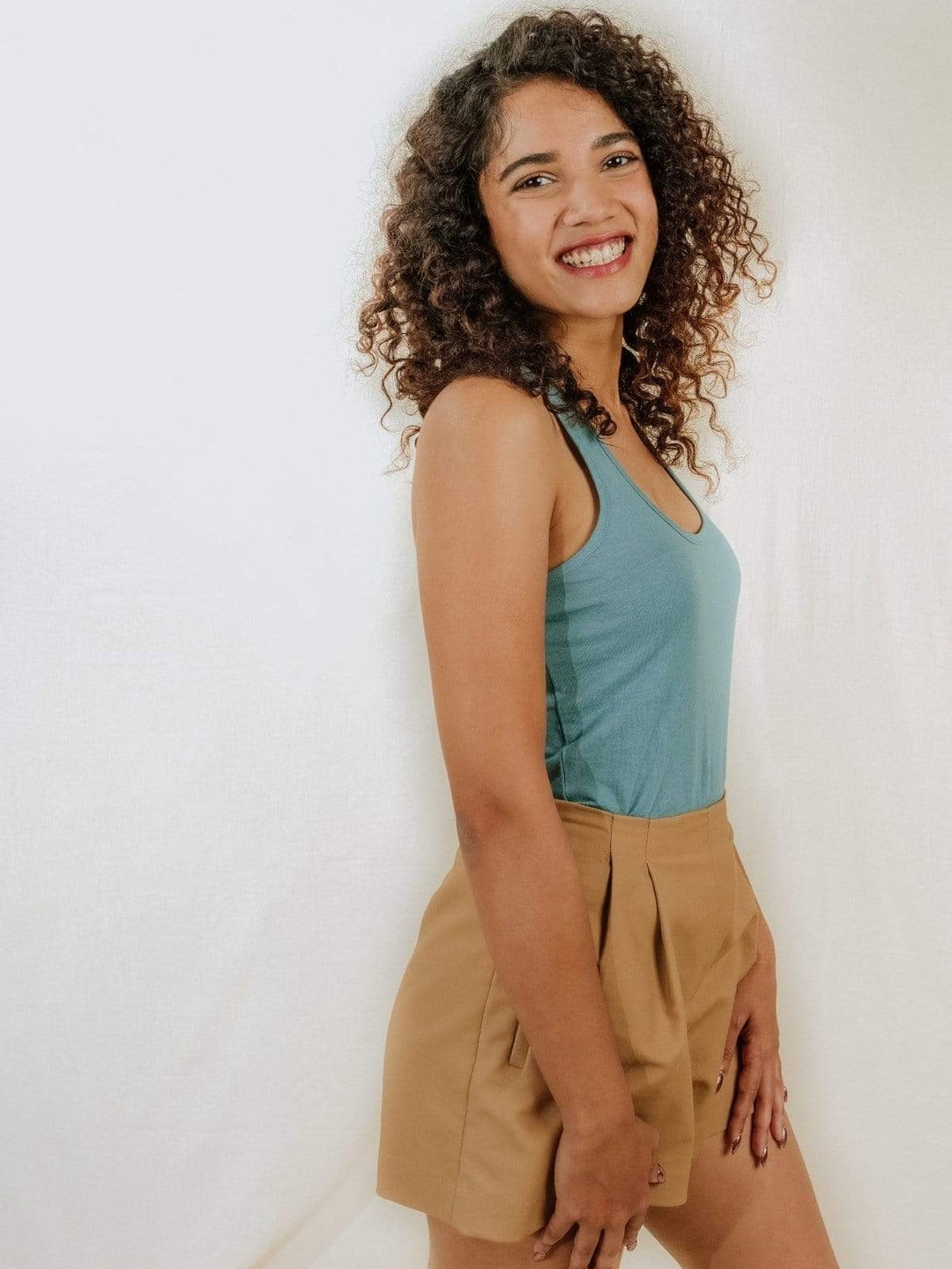 NO NASTIES 纖身彈性工字運動背心 VALENCE 1 - Aporia Agathon