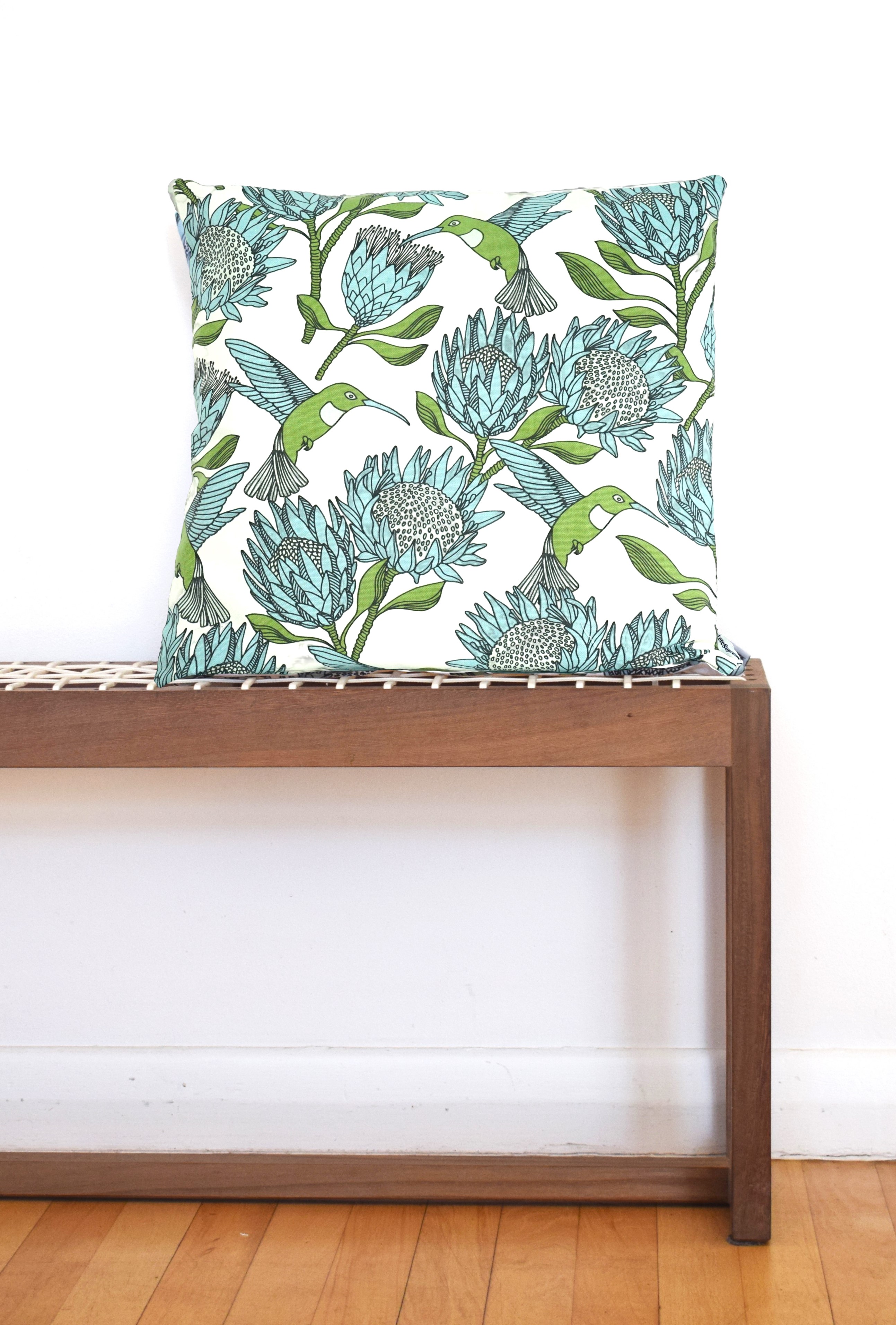 aLoveSupreme Cushion50 x 50 - Protea Blue on White 5 - Aporia Agathon