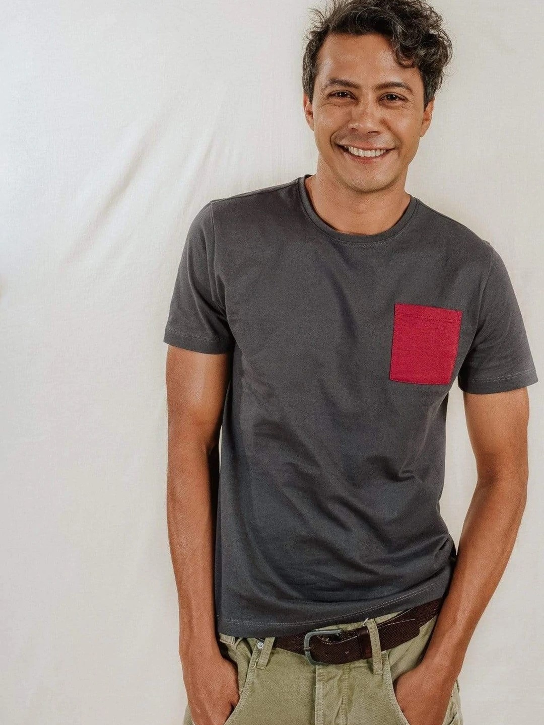 NO NASTIES 有機圓領口袋短Ｔ Annecy 5 - Aporia Agathon - 1080x1440