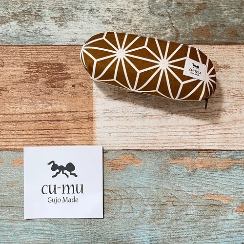 cu-mu岐阜別趣布小物 布作眼鏡文具兩用收納盒 - 麻葉和柄