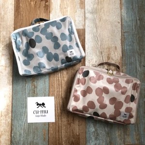 cu-mu 旅行小物收納包 – 蝴蝶