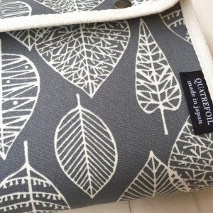 Quatrefoil&K 手作帆布收納包 – 北歐森林：靜謐灰