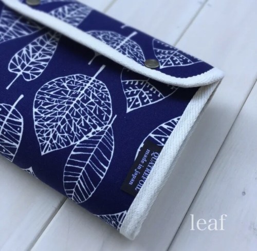 Quatrefoil&K北歐風手作帆布包 北歐森林 寂空藍 Forest Leaf Navy