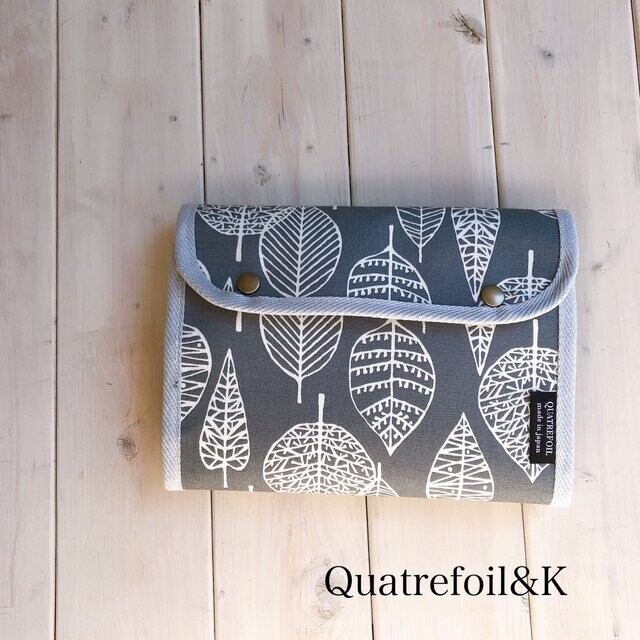 Quatrefoil&K 帆布收納包 - Forest Leaf - White 北歐森林 - 靜謐灰