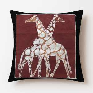 Tribal Textiles「吻」頸之交 Wiri 粗獷派手繪蠟染純棉抱枕套